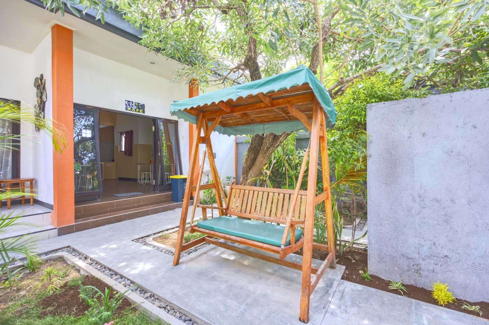 JnJ Guest House Toyapakeh Extérieur photo