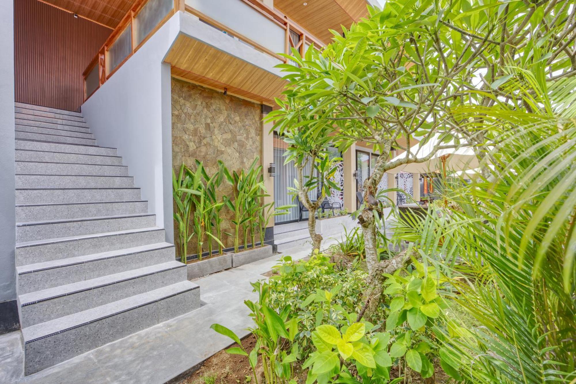 JnJ Guest House Toyapakeh Extérieur photo